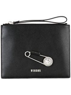 oversized pin detail clutch Versus