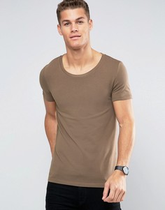 Коричневая облегающая футболка с овальным вырезом ASOS - Коричневый