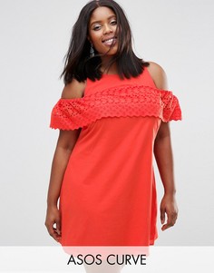 Платье-сарафан с открытыми плечами и ажурной отделкой ASOS CURVE - Красный