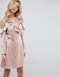 Атласное чайное платье с запахом спереди ASOS - Розовый