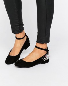 Туфли на плоской подошве с вышивкой New Look - Черный