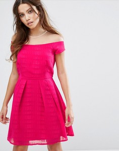 Короткое приталенное платье с короткими рукавами Little Mistress - Розовый
