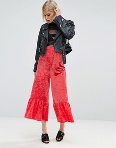 Широкие бархатные брюки с оборками по краю ASOS - Розовый