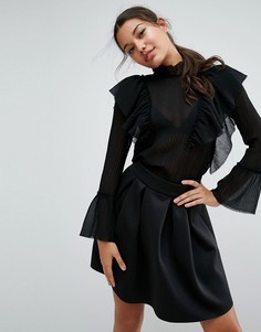Плиссированная блузка с оборками ASOS Premium - Черный