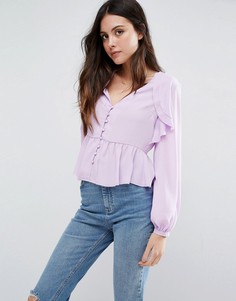 Блузка с V-образным вырезом, оборками спереди и баской ASOS - Фиолетовый