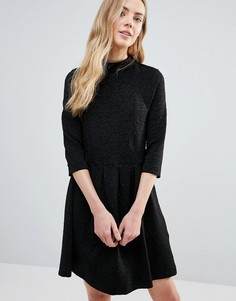 Фактурное приталенное платье с высоким воротом Ganni Perry - Черный