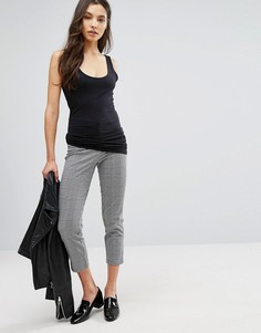 Укороченные брюки в клетку New Look - Черный