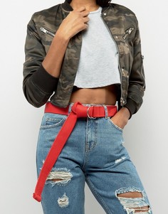 Тканый ремень с кольцами ASOS - Красный