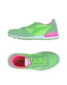 Низкие кеды и кроссовки Diadora