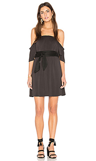 Платье со спущенными плечами - NYTT