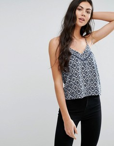 Укороченный топ на тонких бретельках с бисерной отделкой Vero Moda - Синий