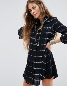 Платье-рубашка с принтом тай-дай Glamorous - Черный