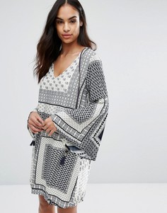 QED London Scarf Print Shift Dress - Темно-синий