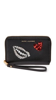 Расшитый блестками кошелек на молнии с ремешком на руку Hand to Heart Marc Jacobs
