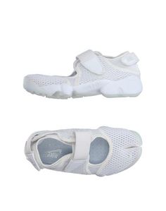 Низкие кеды и кроссовки Nike
