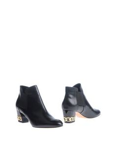 Полусапоги и высокие ботинки Casadei