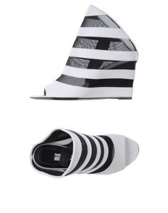 Сандалии Balenciaga