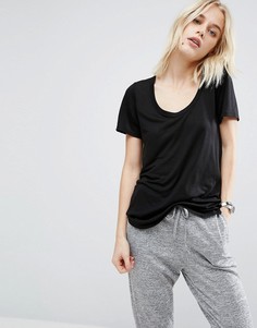 Футболка с асимметричным краем ASOS - Черный