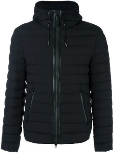 дутая куртка Mackage
