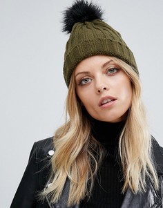 Шапка-бини с контрастным помпоном из искусственного меха Missguided - Зеленый