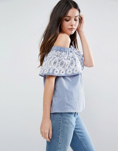 Топ в полоску с открытыми плечами и вышивкой ASOS - Синий
