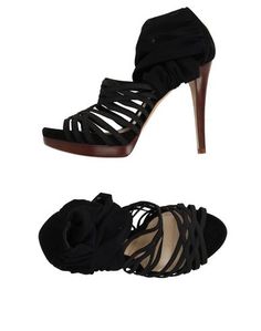 Сандалии Fendi