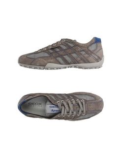 Низкие кеды и кроссовки Geox
