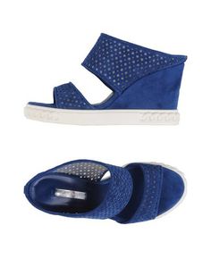 Сандалии Casadei
