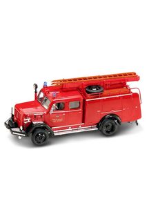 Коллекционная машинка Yat Ming