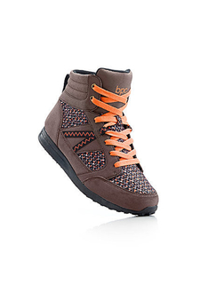 Высокие кроссовки