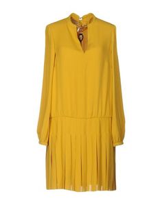 Короткое платье Valentino