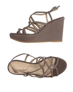 Сандалии Stuart Weitzman