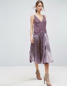 Плиссированное платье миди со вставками на бретельках ASOS - Фиолетовый