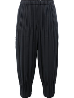 укороченные брюки с присборенными манжетами Pleats Please By Issey Miyake