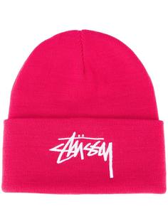 шапка с логотипом Stussy