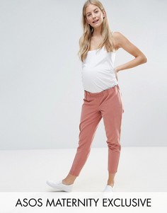 Чиносы с присборенным поясом ASOS Maternity - Розовый