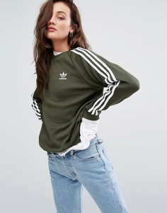 Свитшот бойфренда цвета хаки с тремя полосками adidas Originals - Зеленый