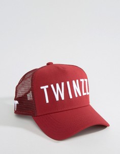 Бордовая кепка с логотипом Twinzz Trucker - Красный