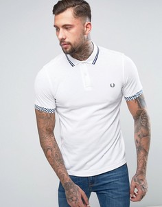 Белое узкое поло из пике с шахматной отделкой Fred Perry - Белый