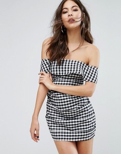 Облегающее платье в клетку с широким вырезом PrettyLittleThing - Черный