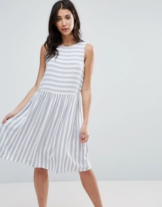 Короткое приталенное платье в полоску Vero Moda - Мульти