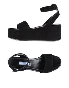 Сандалии Prada