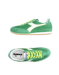 Низкие кеды и кроссовки Diadora