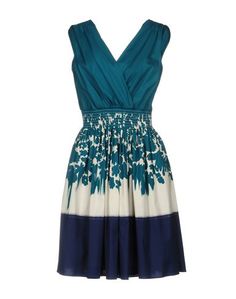 Короткое платье Prada