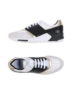 Низкие кеды и кроссовки Geox