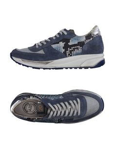 Низкие кеды и кроссовки Quattroventi