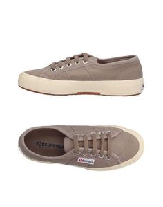 Низкие кеды и кроссовки Superga