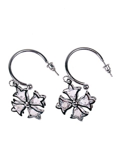 Серьги Infiniti