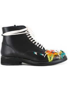 skull embroidered boots Doublet