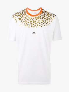 футболка с леопардовым принтом Adidas By Kolor